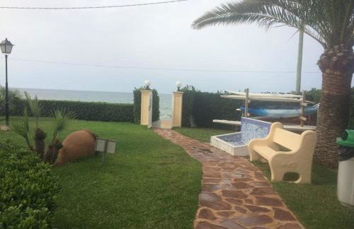 Apartamento Bajo en primera línea de playa Denia - Foto 20