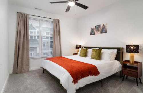 Sunrise Glow Spacious 2BR 2BA 2 King Beds Gym WFH - Foto 20