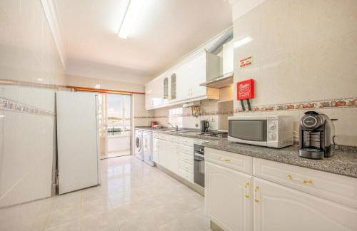 GuestReady - Caparica Beach Lover's Dream - Foto 11