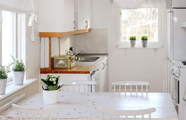 6 Person Holiday Home in Mellbystrand - Photo 3