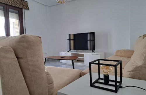 Encanto Urbano: Piso céntrico totalmente equipado - Foto 3