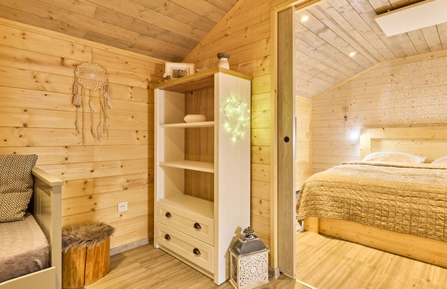 Luxe Timber Lodge & Yoga Loft - Photo 21