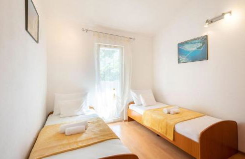 House Runjic w pool large garden and playground - Foto 34