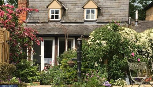 Cornerstone Cottage - Photo 2