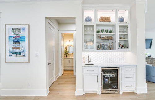 Walk to Beach Galveston Gem with Pool Access - Foto 8