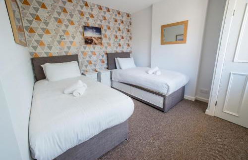 Sea Road Apartments - Photo 8