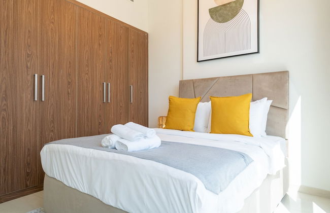 Luxe Apartments near Dubai Mall, Burj Khalifa - Pool, Gym, & Parking by Sojo Stay - Photo 26