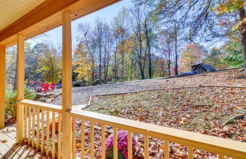 Burnside Resort Cabin with Hot Tub and Outdoor Spots! - Foto 32