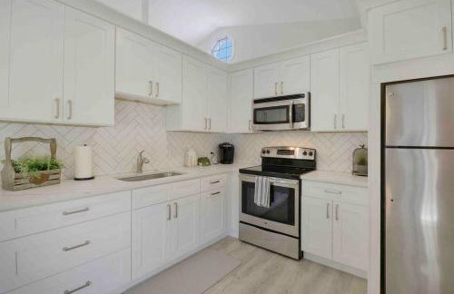 Camden Cottage # 4 - Downtown Stuart - Foto 17