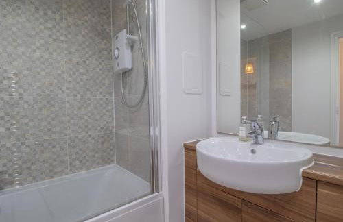 Pass the Keys Next to Braehead - Free Parking - Foto 30