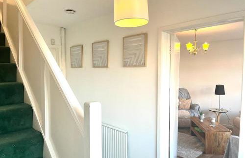 Spacious 3 Bedroom House - Sleeps 5 - Foto 13