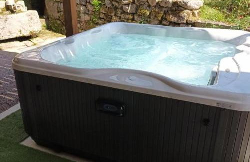 Maison de charme avec SPA en montagne Bourbonnaise - Photo 7