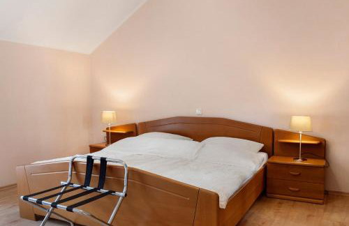 Weingut Ilmbacher Hof - Photo 55