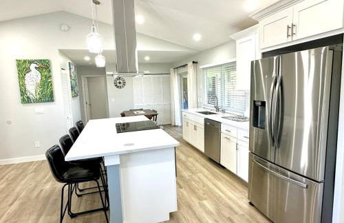 Tranquil Lakeview Home w Porch Bokeelia Retreat - Foto 27