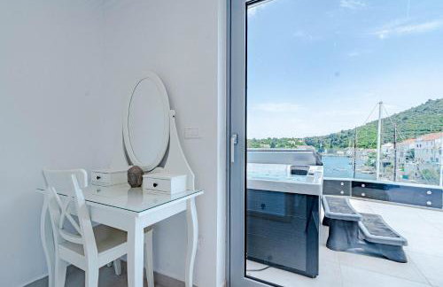 Suartini Apartmani Račišće - Photo 18