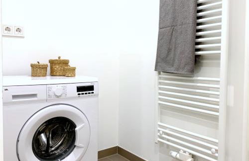 Moderne Ferienwohnung mit bodentiefer Dusche, Waschmaschine und Küche - "Hoffi" - Foto 9