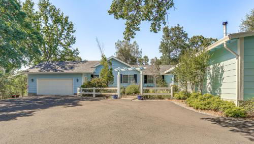 8-Acre Retreat Pool and Stunning Mt Lassen View! - Foto 2