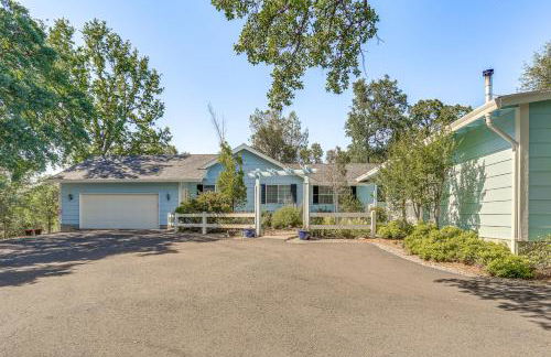 8-Acre Retreat Pool and Stunning Mt Lassen View! - Foto 2