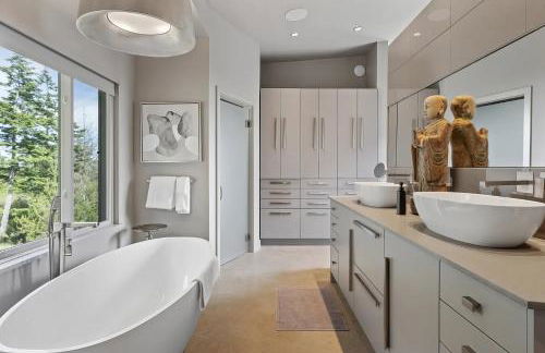 San Juan Islands - Ocean Views, Fire Pit & BBQ Area - Foto 14