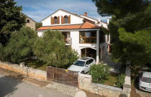 1 Bedroom Nice Apartment In Mali Losinj - Foto 2