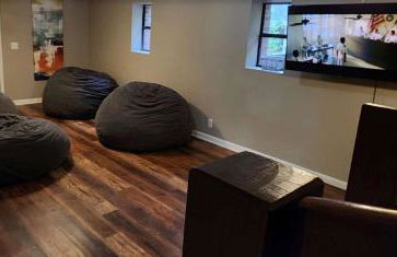 Large Hillside Retreat with Pool and Hot Tub - Foto 16