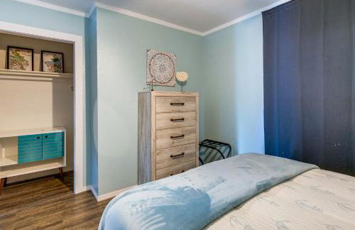 2 Mi to Redfish Bay Aransas Pass Home with Fire Pit - Foto 17