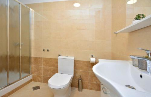 Villa Authentica with Heated Pool - Foto 44