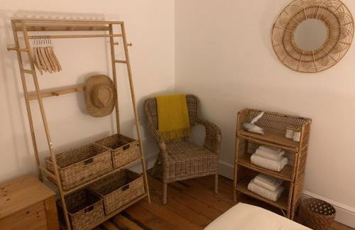 Homely flat just off Leigh Broadway - Foto 13