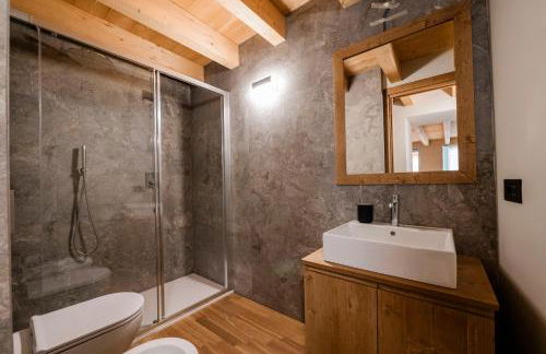 DALANIA MOUNTAIN APARTMENTS - Photo 135