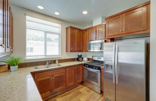 Oak View Home with Private Covered Patio! - Foto 2