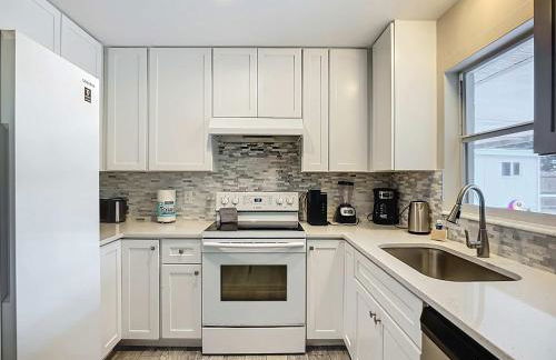 Bradenton 5BR 2BA POOL Mini Putt - Foto 4