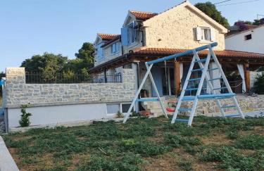 Stone Villa Cara d Oro - Heated Infinity Pool & Views - Photo 27