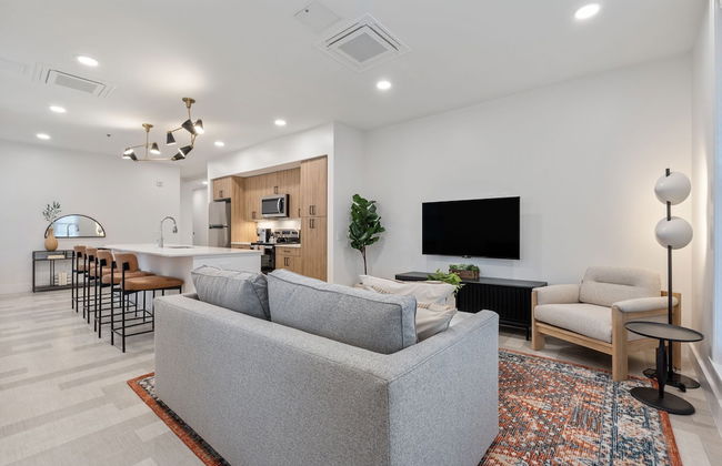 The Continental, powered by Placemakr - Downtown - Market Square - Photo 56