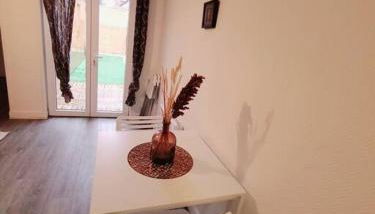 T2 cosy et calme avec terrasse - Foto 4