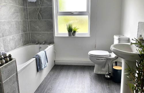 Park View - Spacious, Central Home - Foto 8