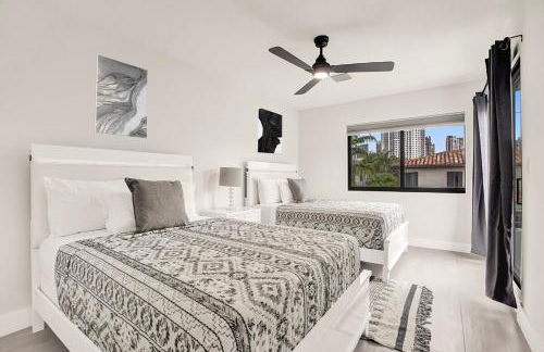 4BR w htd Pool Walk to Las Olas 5mins to Beach - Foto 67