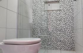 Casa Espaço Sara Piscina com total privacidade, área gourmet completa com churrasqueira fogão a lenha, a 5min do centro e do parque das águas - Foto 65