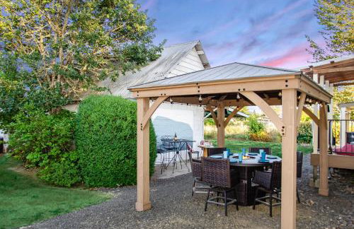 Peak View Corvallis - Spacious Outdoor Dining w/Fire Table - Close to Downtown & OSU - Foto 3