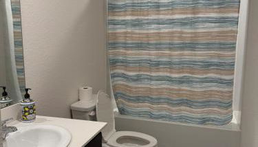 Cozy 4 Bedroom Home - Foto 4, towels, Shower