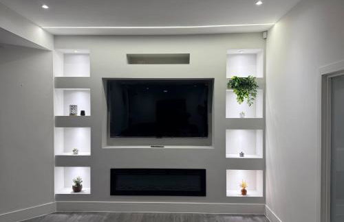 Luxury home 5 bedroom 3 bathroom games room parking - Foto 10