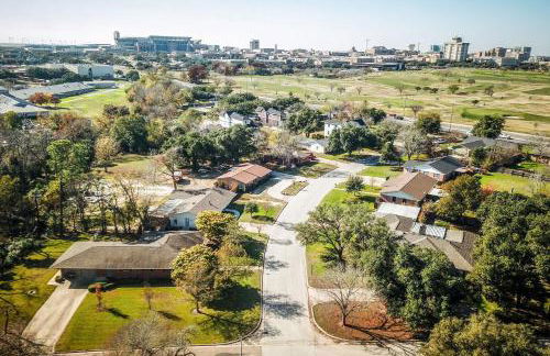 Walk to Texas AandM College Station Home with Yard! - Foto 27