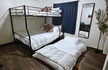 3Bd, King, Brkfst, Large TVs, WD, Sleeps 11, BBQ - Foto 10