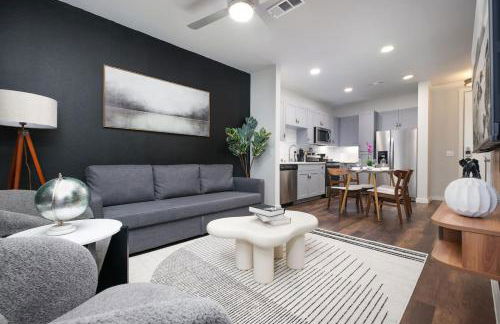 1BR Escape w Pool&Parking, Near Rvrwlk & Conv Ctr - Foto 21