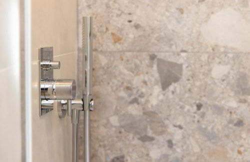 Segrate - Milano Due Appartamento di Lusso con Vista Lago - Photo 27