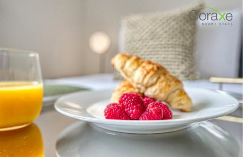 3 Bedroom Blissful Living for Contractors and Families by Coraxe Short Stays - Photo 18