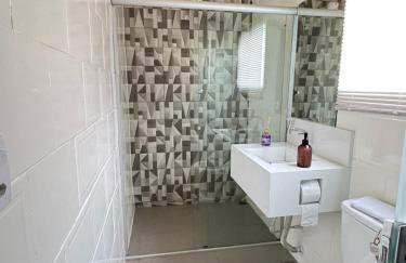 Apartamento 1 km do Centro Histórico - Foto 8