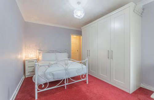 Sunrise Lodge 2-Bedroom Flat EastBeach sleeps 4 - Pass the Keys - Foto 4