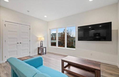 Spring at The Golden Goose including King Bed, Parking, Security and Laundry - Foto 6