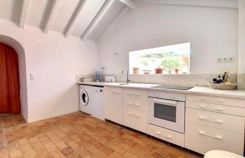 Casa Típica com Pátio e Tanque - Foto 23