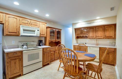 Smith Mountain Lake Getaway w/ Private Dock! - Foto 21